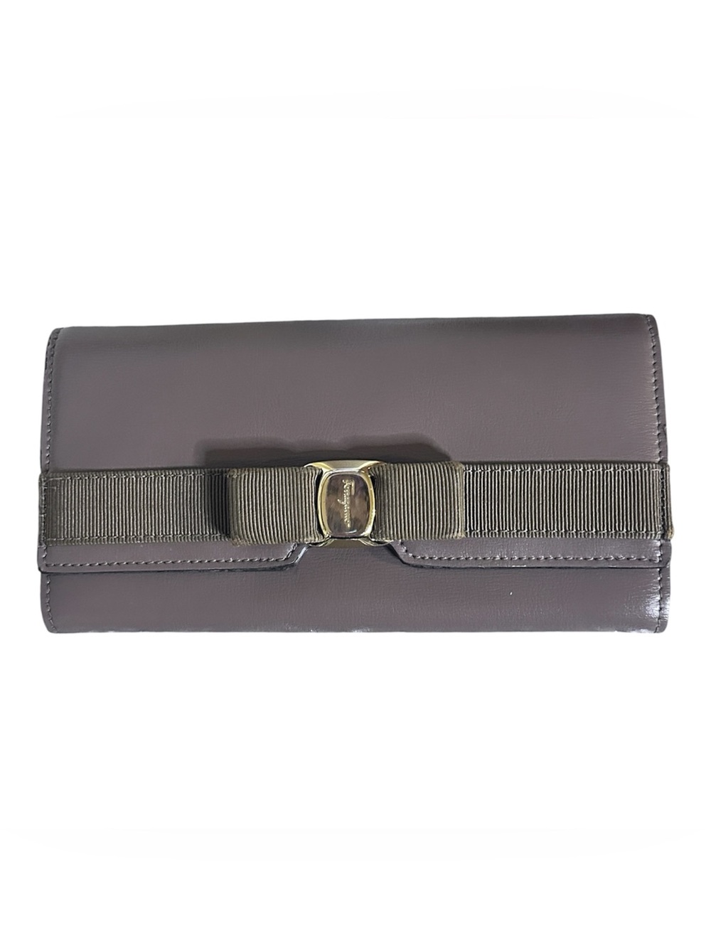 Authentic Salvatore Ferragamo Vara Bow Continental Wallet.
